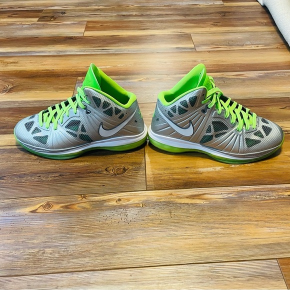 Size 10 Nike LeBron 8 Dunkman Silver Volt & Electric Green 441946-002 - Picture 3 of 7